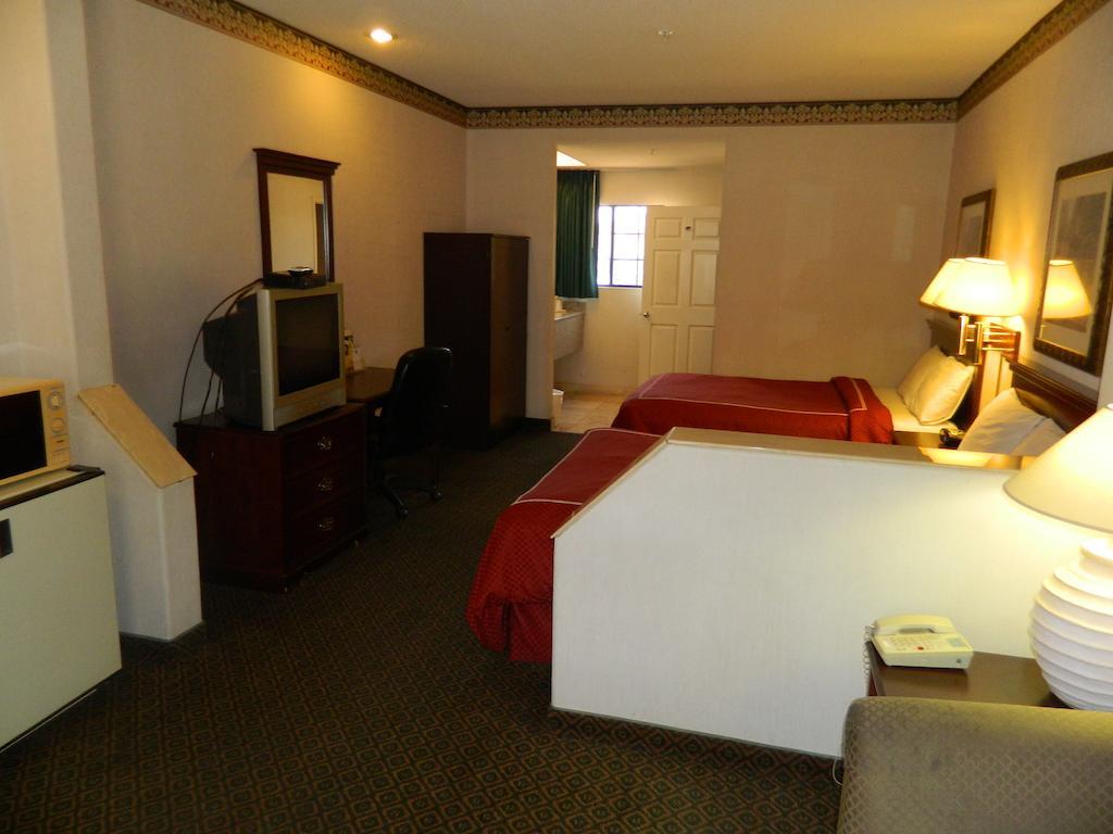 Capital Suites Blythe Exterior foto
